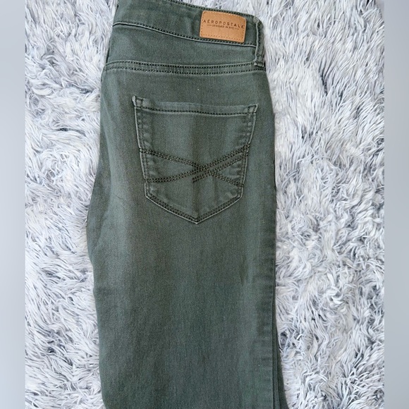 Aeropostale high rise/waisted jeggings. Size 2 regular - Picture 3 of 4